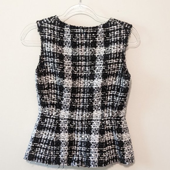 Theory Black and White "Sculpt U Shell" Rubber Tweed Sleeveless Top - Picture 6 of 10